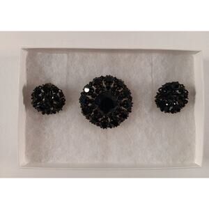 Lisner Black Signed Brooch & Clip On Earrings Set Facet Enamel Stones Metal